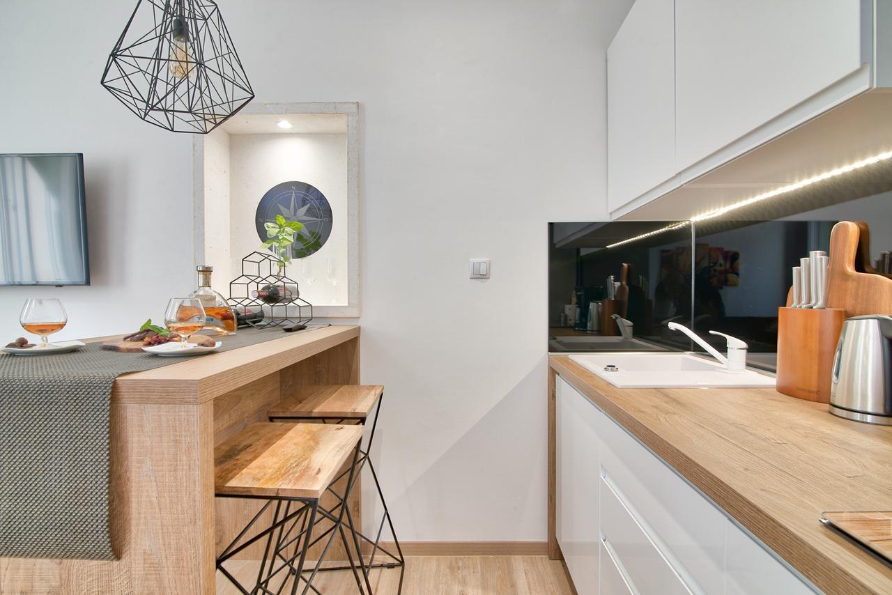 Candler'S Old Town Apartments Pula Ngoại thất bức ảnh