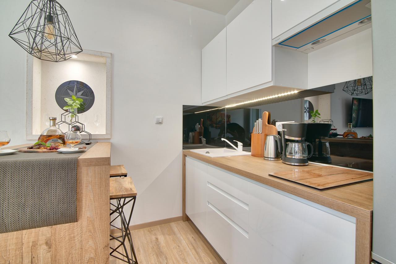 Candler'S Old Town Apartments Pula Ngoại thất bức ảnh